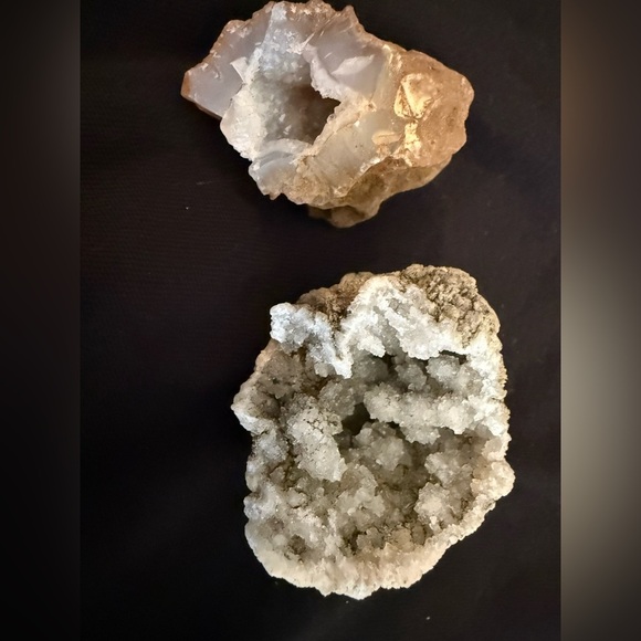 Geode Natural Crystals. - Picture 2 of 3